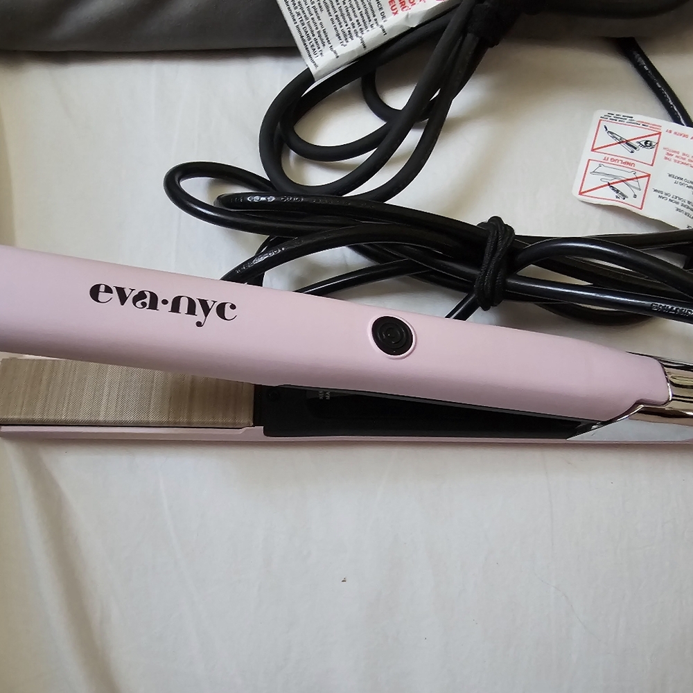 Eva NYC Pink Hair Straightener